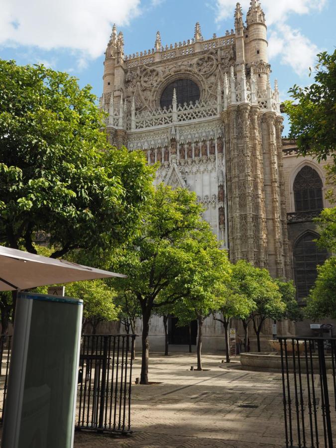 Apartamentos Cruz Roja B Sevilla Eksteriør bilde